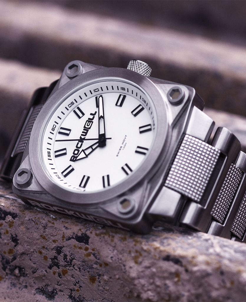 747 (Silver/White)